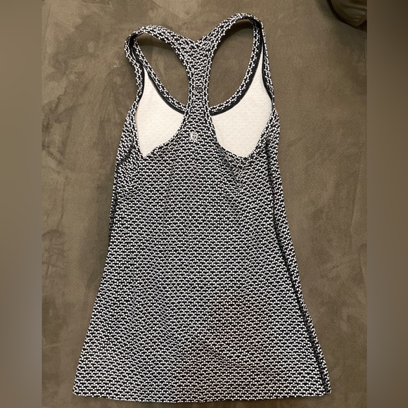 Black and white lululemon tank - Picture 2 of 2